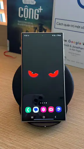 Silly Smiles Live Wallpapers screenshot